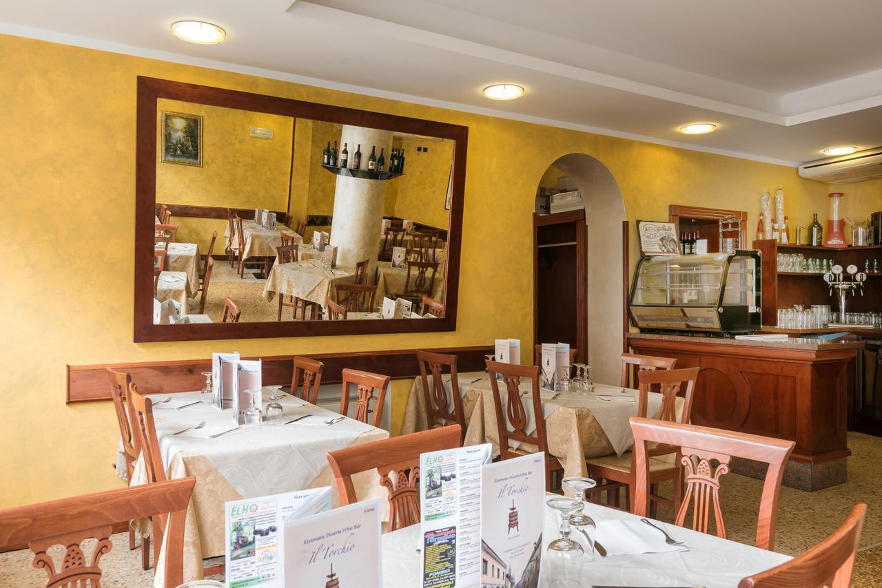 Il Torchio Di Alchieri Moreno E C Sas Pizzighettone Ngoại thất bức ảnh